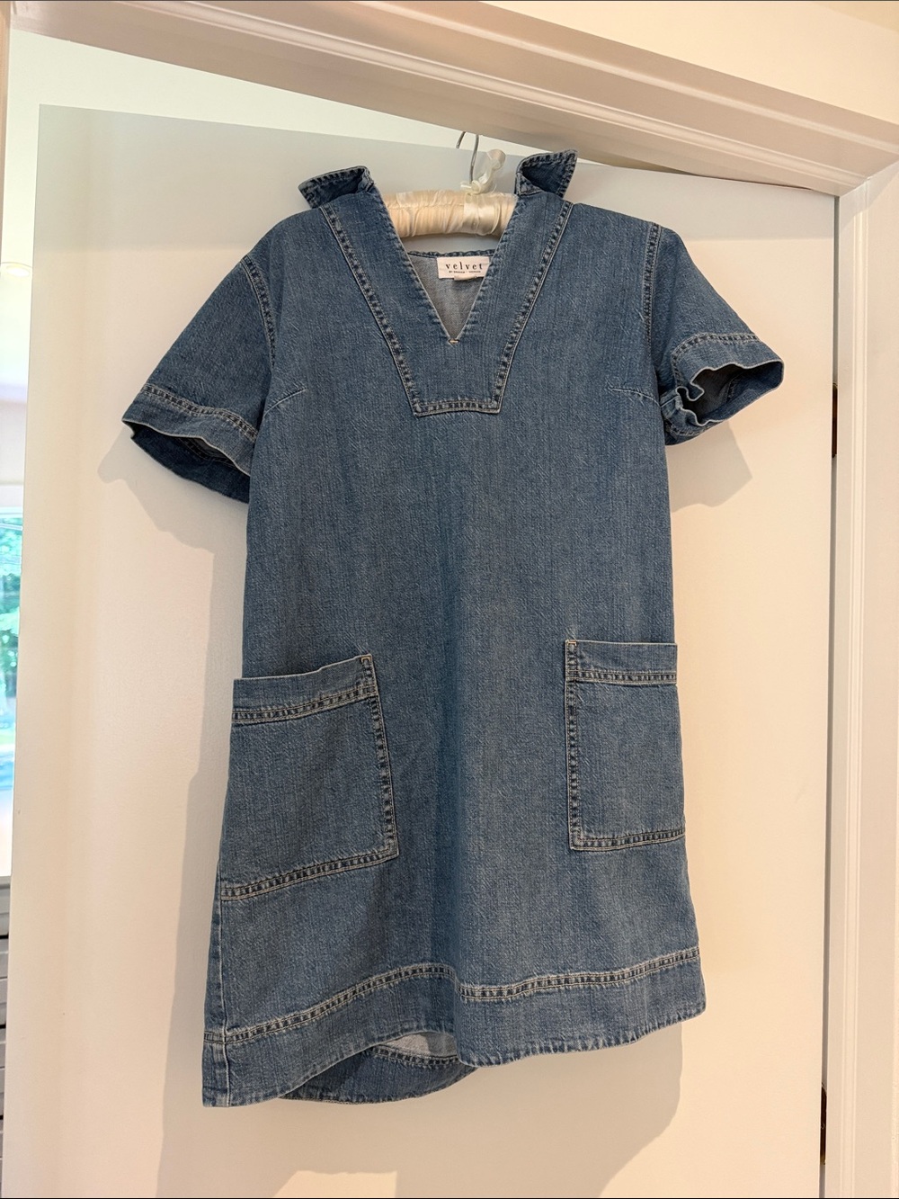 Velvet collared Denim Shift Dress in Blue